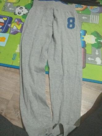 Chlapčenské tepláky, 146