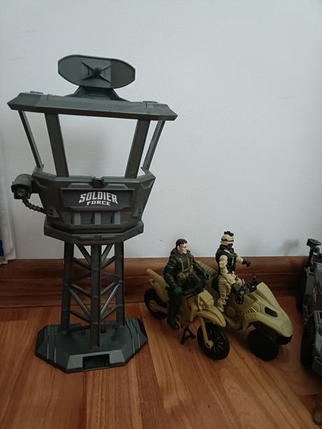 Vojenska sada s prislusenstvom, 