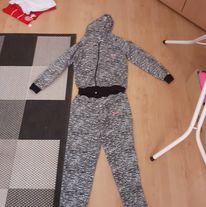 Tepláková súprava, 146