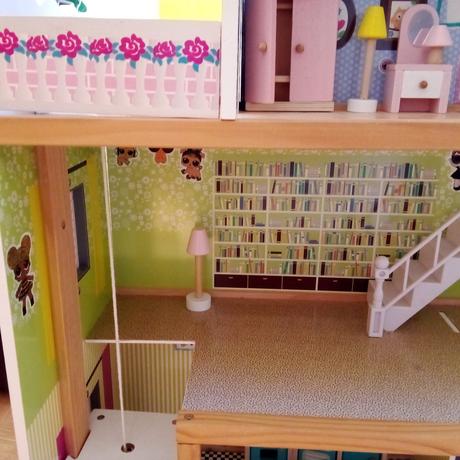 Veľký drevený domček pre bábiky,