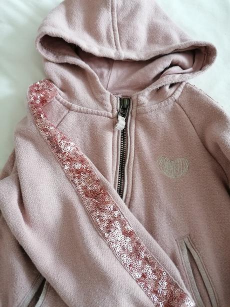 Mikina trblietava s teplakmi, pompdelux,98