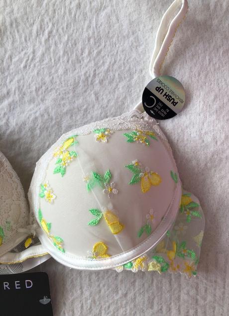 Nová biela kvetovaná push-up podprsenka, 75 c, 75c