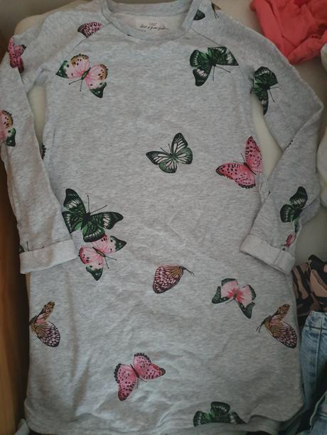 Mikinove saty s motylmi, h&m,134
