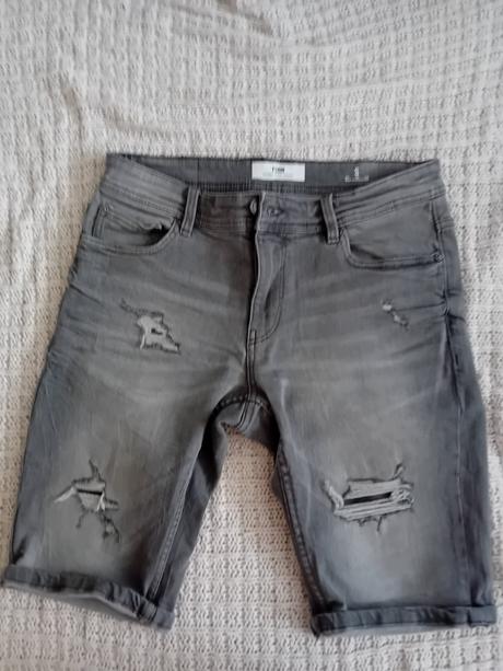 Chlapčenské riflové kratasi, amisu,xs