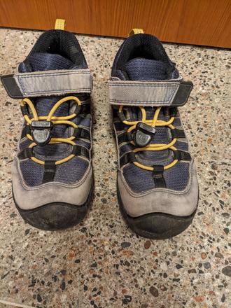 Trekove topanky, keen,35