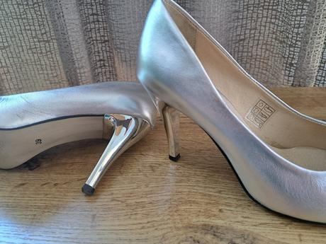 Lodičky v.39, humanic,39