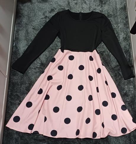 Perfektne nadcasove saty v. m/l, m