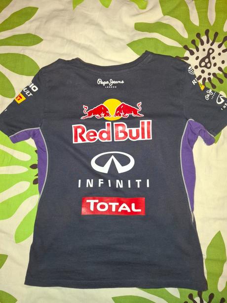 Red bull tričko, pepe jeans,134