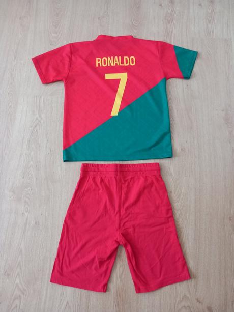 Futbalový dres ronaldo, 152