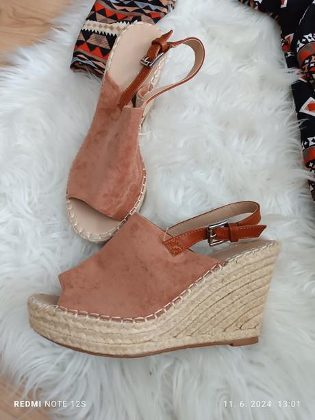 Sandále má platforme, 39