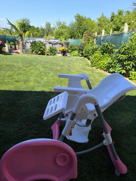 Používaná detská jedálenská stolička,