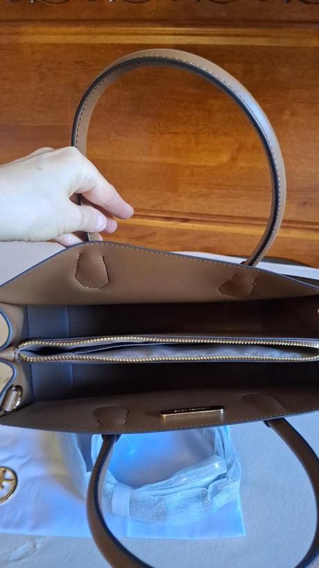 Hnedá kabelka michael kors mercer large, michael kors