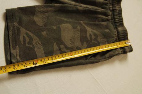 Kvalitné hrubšie bavlnené kraťasy + kufrík na dôle, f&f,122