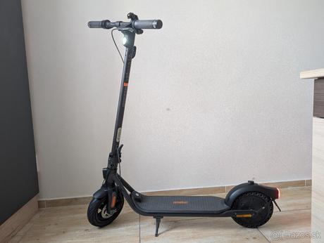 Elektricka kolobezka ninebot f2 kickscooter, 