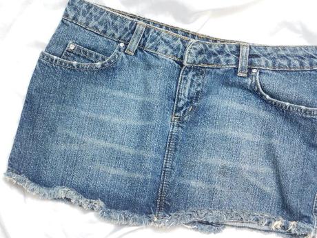 Trendy mini riflova sukna, 36