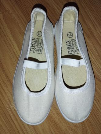 Cvičky raz obuté, 30