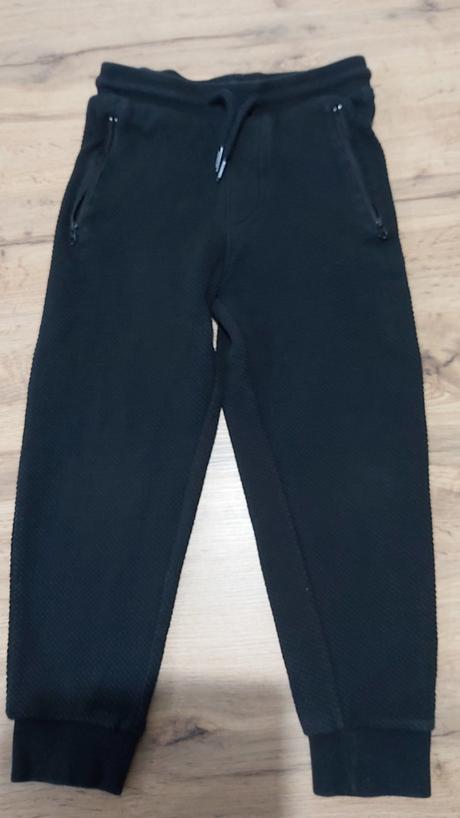 Teplaky, reserved,128