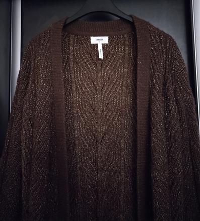 Krásny dlhší sveter bez zapínania, l