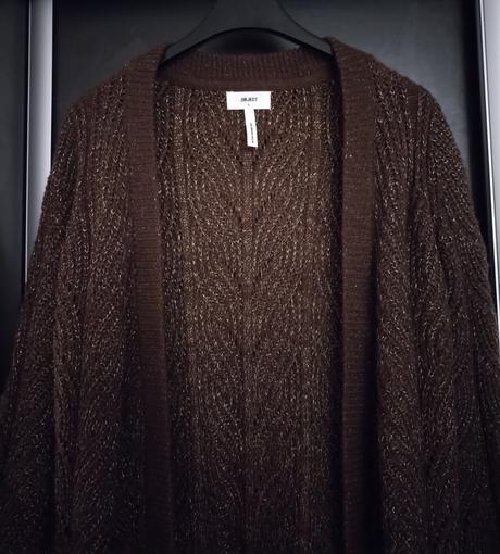 Krásny dlhší sveter bez zapínania, l