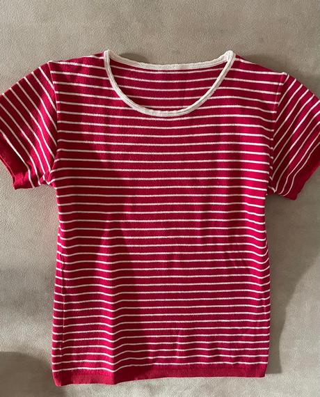 Pekné červené teplé tričko xs,s, s