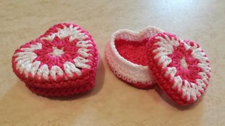 Háčkované šperkovnice, 