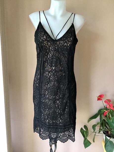 Krajkové šaty /1a, 40