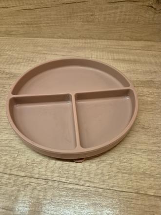 Deleny silikonovy tanier s prisavkou, 