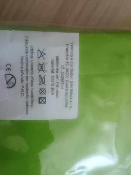 Nový pršiplášť 122, 122