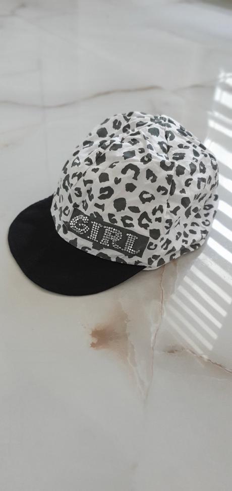 Letná šiltovka top stav, marika,134