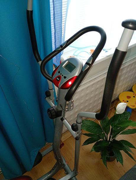 Elipticky trenažér, 