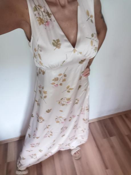 Dámske luxusné saténové šaty, m