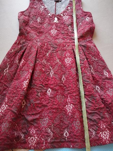 Krátke teplejšie šaty bordové 36 38, s