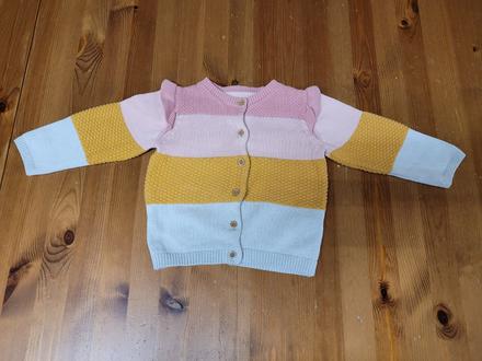 Predám svetrík pre dievčatko, f&f,86