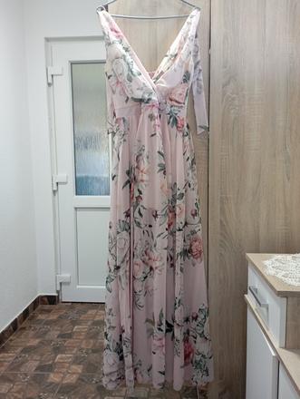 Kvetované šaty, 38