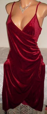 Zamatove dlhe spolocenske saty, 42