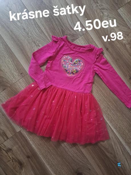 Krásne tylové šaty, 98