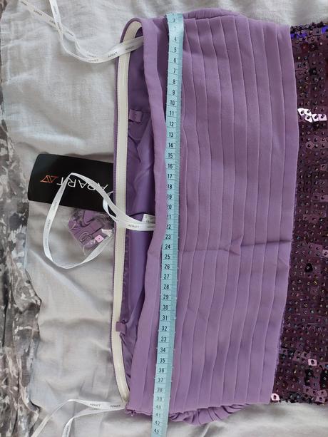 Fialové šaty apart v.38, 38