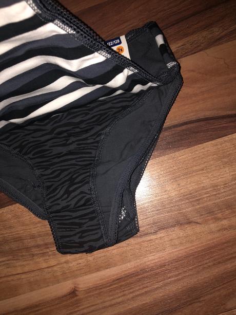 7x nohavičky 122/128, 122