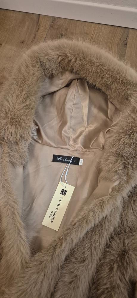 Krátky hnedý kožuch, m