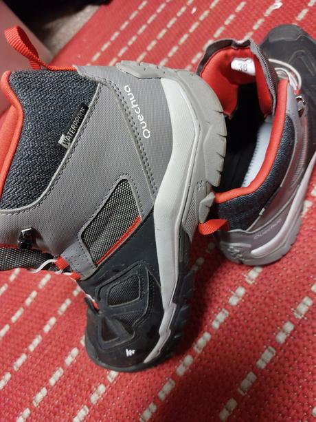 Turisticke topanky, quechua,38