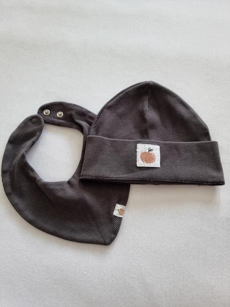 Ciapka a podbradnik h&m, h&m,74