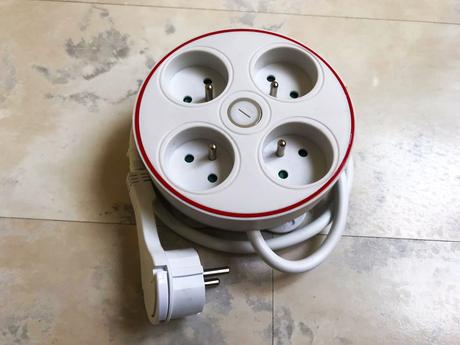 Praktická predlžovačka, 