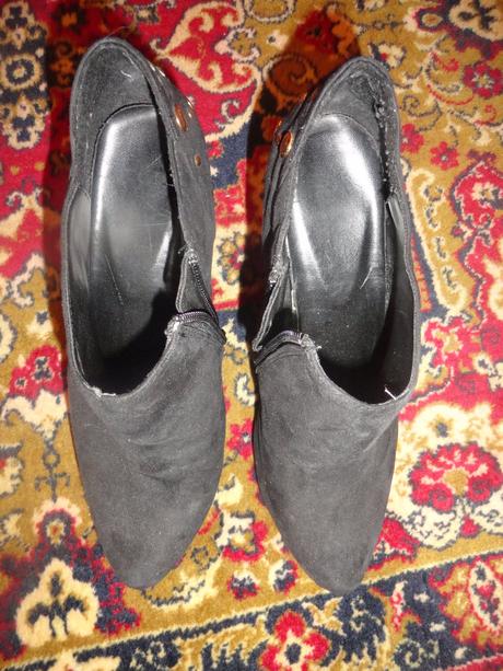 Vybíjané kotníčky, 39