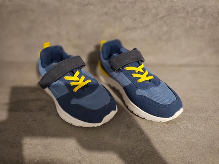 Tenisky, reserved,33