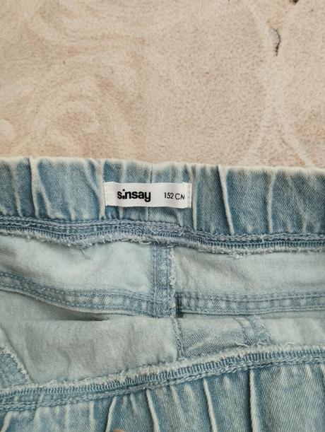 Dievčenské džeginsy, sinsay,152
