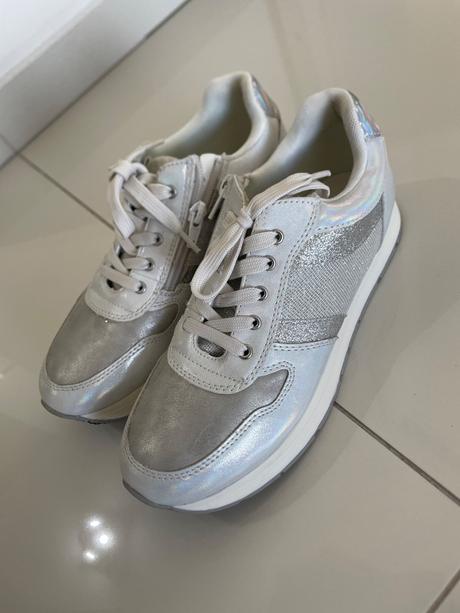 Topanky, graceland,37