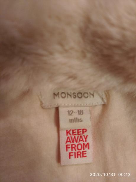 Kozusinkovy kabát, monsoon,86