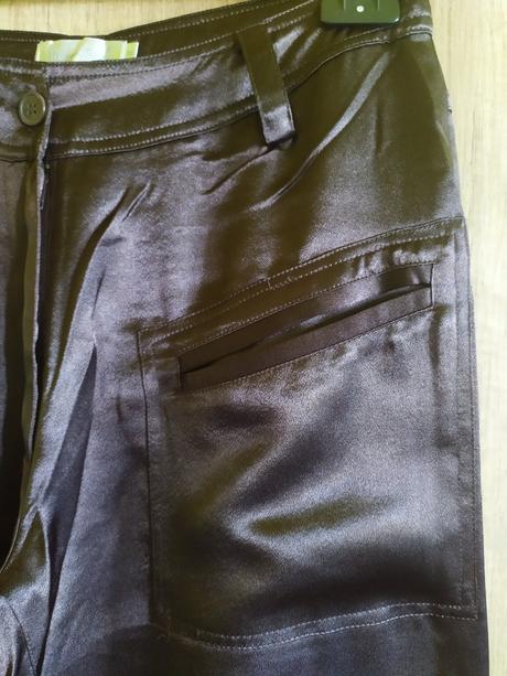 Saténové nohavice, 38