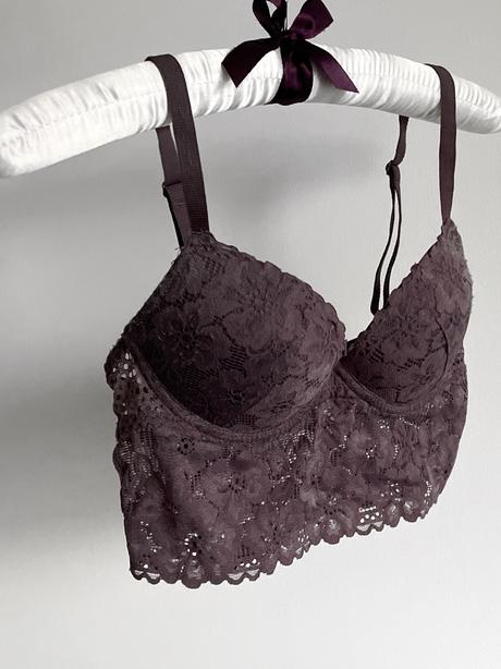 Krajkovaná braletka vystužená s kosticami push up, h&m,75a