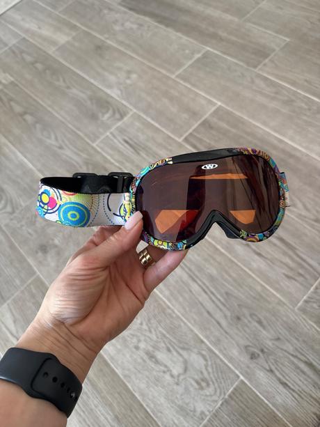 Snowboardové a lyžiarske okuliare, 